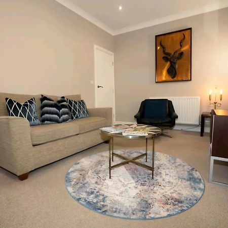 Stones Throw Apartamento Scarborough Exterior foto
